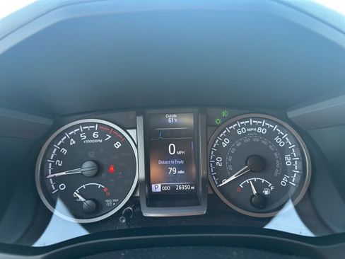 Used 2023 Toyota Tacoma TRD Sport w/ Technology Package image 10