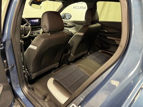 Used 2025 Buick Envista Preferred FWD image 11