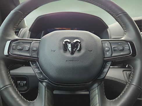 Used 2025 RAM 1500 Limited AWD/4WD image 24