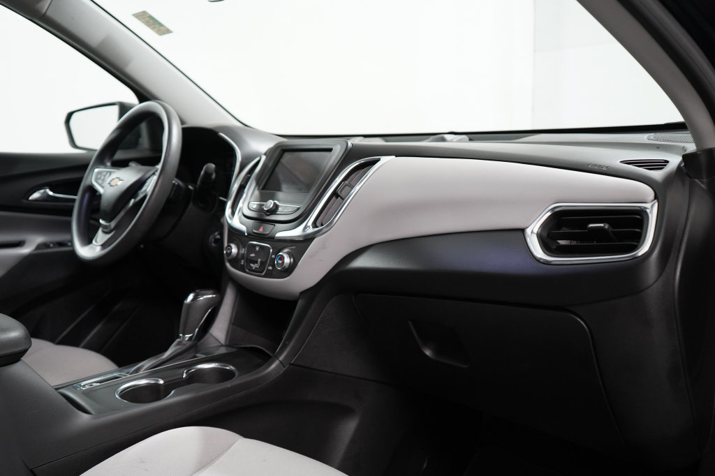 Used 2021 Chevrolet Equinox LS FWD image 21