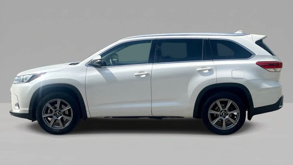 Used 2019 Toyota Highlander Limited AWD/4WD image 5