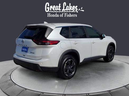 Used 2024 Nissan Rogue SV AWD/4WD image 5
