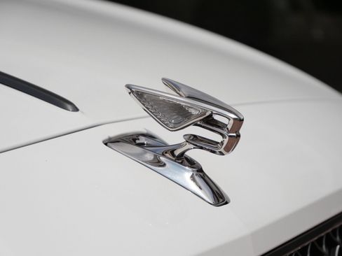 Used 2024 Bentley Flying Spur W12 AWD/4WD image 9