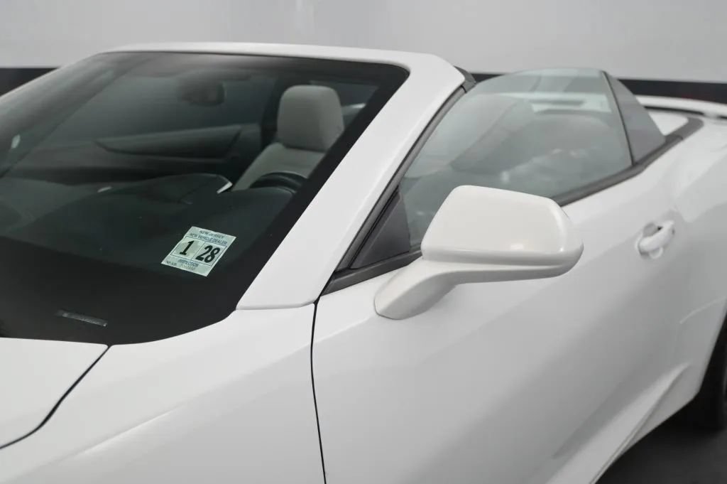 Used 2023 Chevrolet Camaro LT RWD image 11