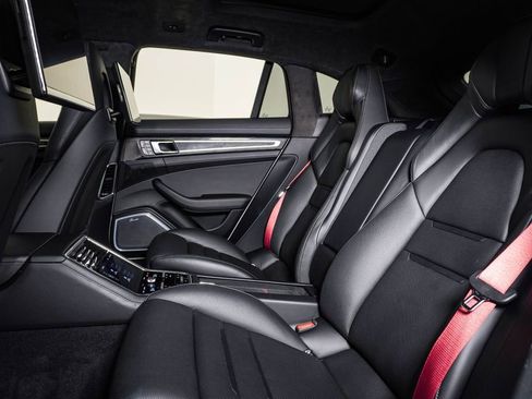 Certified 2023 Porsche Panamera Turbo S AWD/4WD image 20