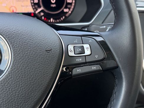 Used 2019 Volkswagen Tiguan SEL FWD image 24