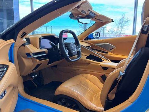 Used 2021 Chevrolet Corvette Stingray Premium Conv w/ Z51 Performance Package RWD image 9