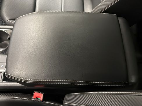 Used 2021 Volkswagen Atlas Cross Sport SEL R-Line w/ Luggage Net & Mats Package AWD/4WD image 20
