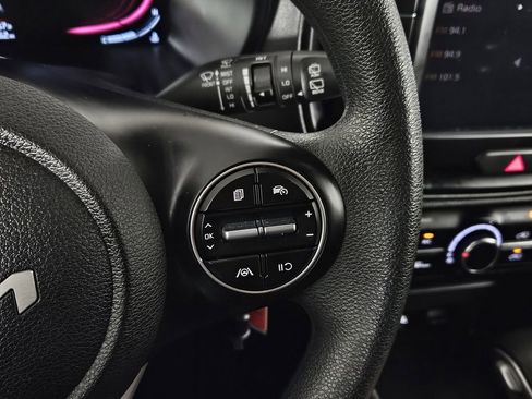 Used 2025 Kia Soul LX w/ LX Technology Package image 19