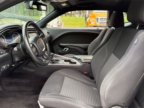 Used 2016 Dodge Challenger SXT w/ Sound Group RWD image 10