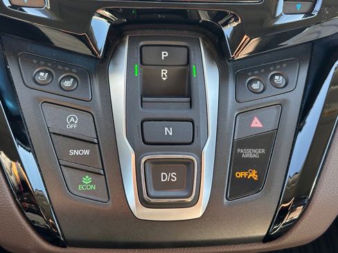 Used 2025 Honda Odyssey Elite image 25