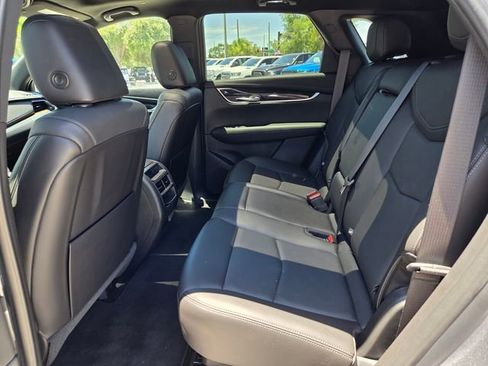 Used 2021 Cadillac XT5 Premium Luxury FWD image 15