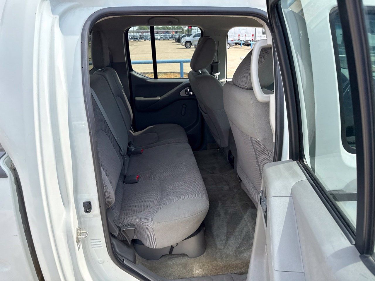 Used 2017 Nissan Frontier S w/ S Work Truck Package (4X4) image 11