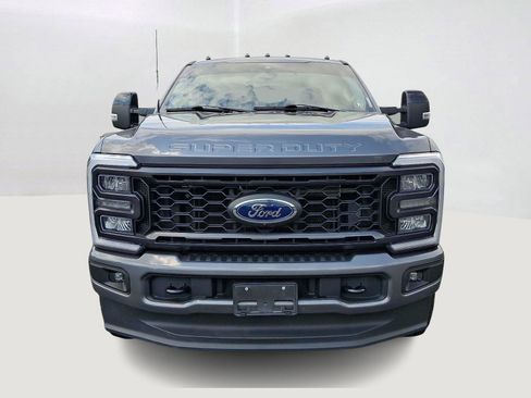 Used 2024 Ford F250 Lariat w/ Sport Appearance Package AWD/4WD image 2