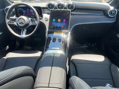 Used 2025 Mercedes-Benz GLC 300 GLC 300 image 25