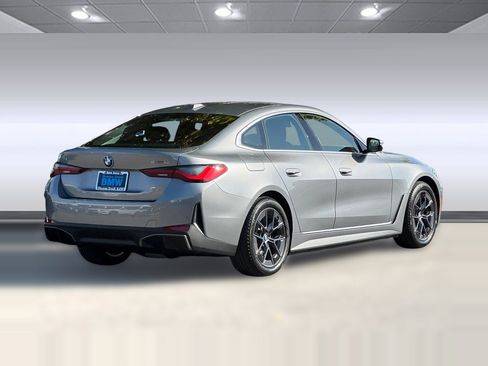 Used 2025 BMW i4 eDrive40 w/ Premium Package RWD image 8