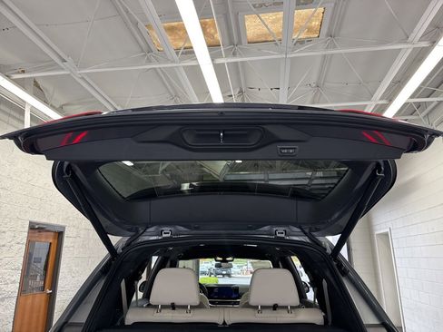 New 2026 BMW X7 xDrive40i w/ M Sport Package image 11