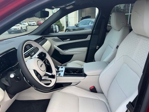 Used 2026 Jaguar F-PACE R-Dynamic S image 15