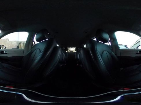 Used 2024 Chrysler Pacifica Touring-L image 45