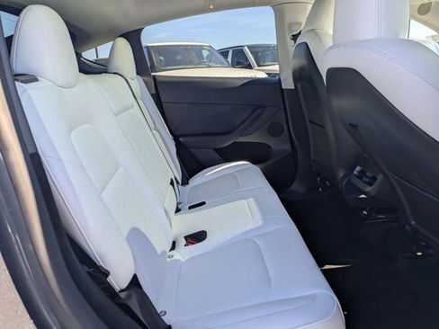 Used 2023 Tesla Model Y Performance AWD/4WD image 20