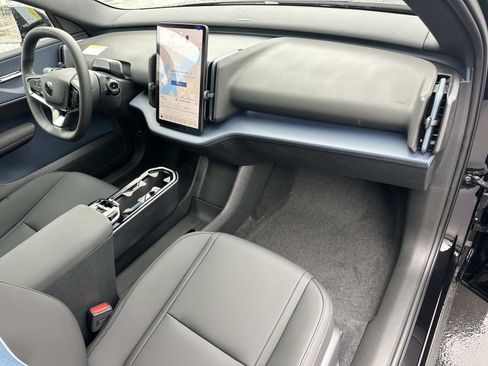 New 2026 Volvo EX30 Cross Country Ultra image 21