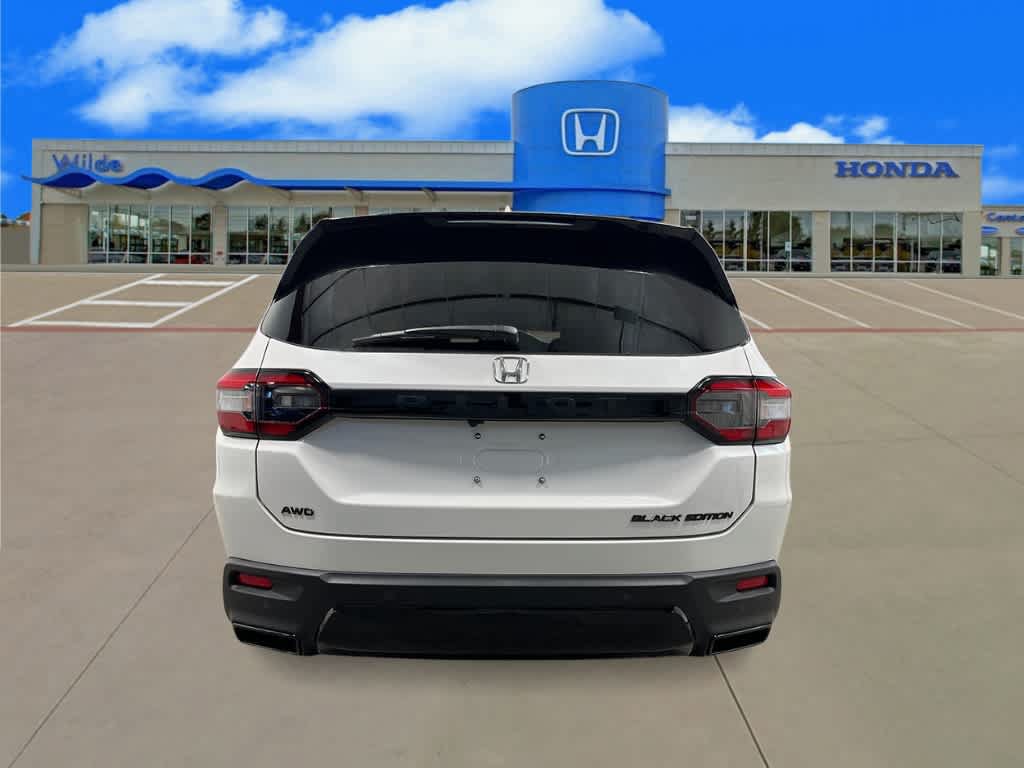 New 2026 Honda Pilot Black Edition image 4