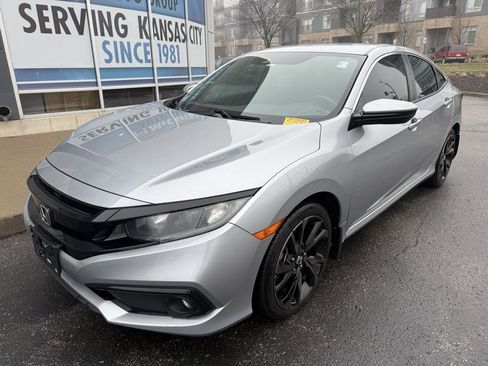 Used 2019 Honda Civic Sport image 9