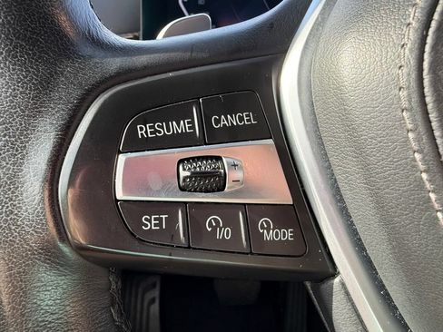 Used 2025 BMW X5 xDrive50e AWD/4WD image 32