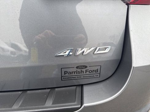 Certified 2022 Ford Explorer XLT w/ Equipment Group 202A image 12