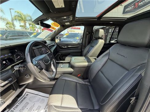 Used 2021 GMC Yukon Denali w/ Denali Premium Package RWD image 19
