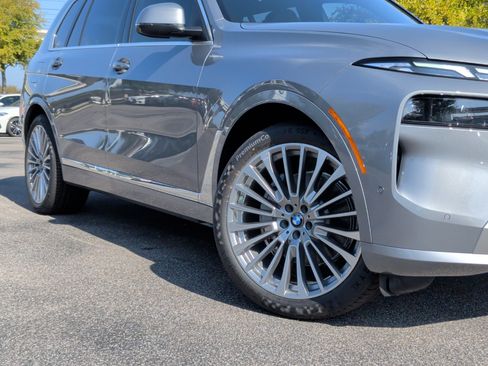 New 2026 BMW X7 xDrive40i image 3