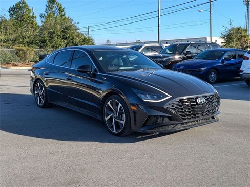 Used 2023 Hyundai Sonata SEL Plus image 3