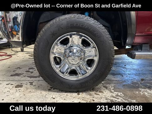 Used 2017 RAM 2500 Tradesman w/ Chrome Appearance Group AWD/4WD image 11