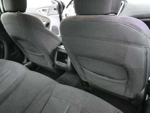 Used 2015 Chrysler 200 Limited FWD image 24