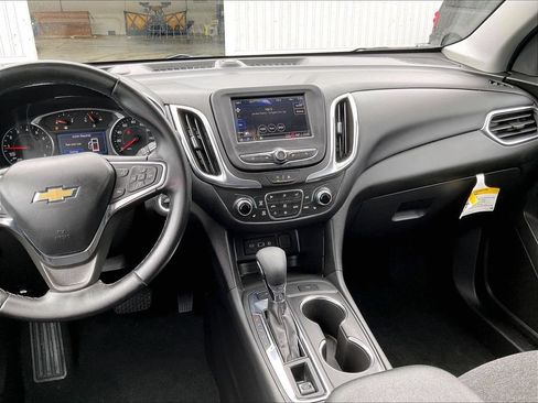 Used 2024 Chevrolet Equinox LT w/ LPO, Floor Liner Package AWD/4WD image 18