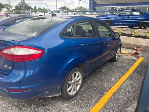 Used 2019 Ford Fiesta SE w/ Equipment Group 201A FWD image 4