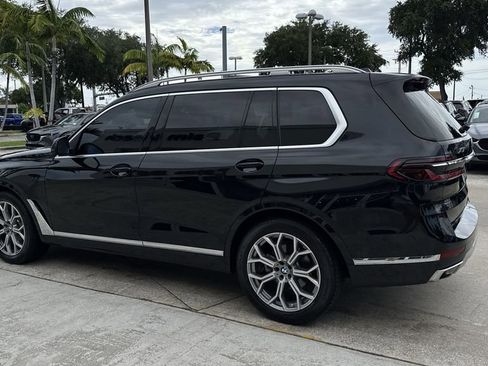 Used 2023 BMW X7 xDrive40i image 13