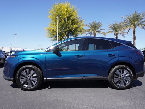 Used 2025 Nissan Murano SL AWD/4WD image 2