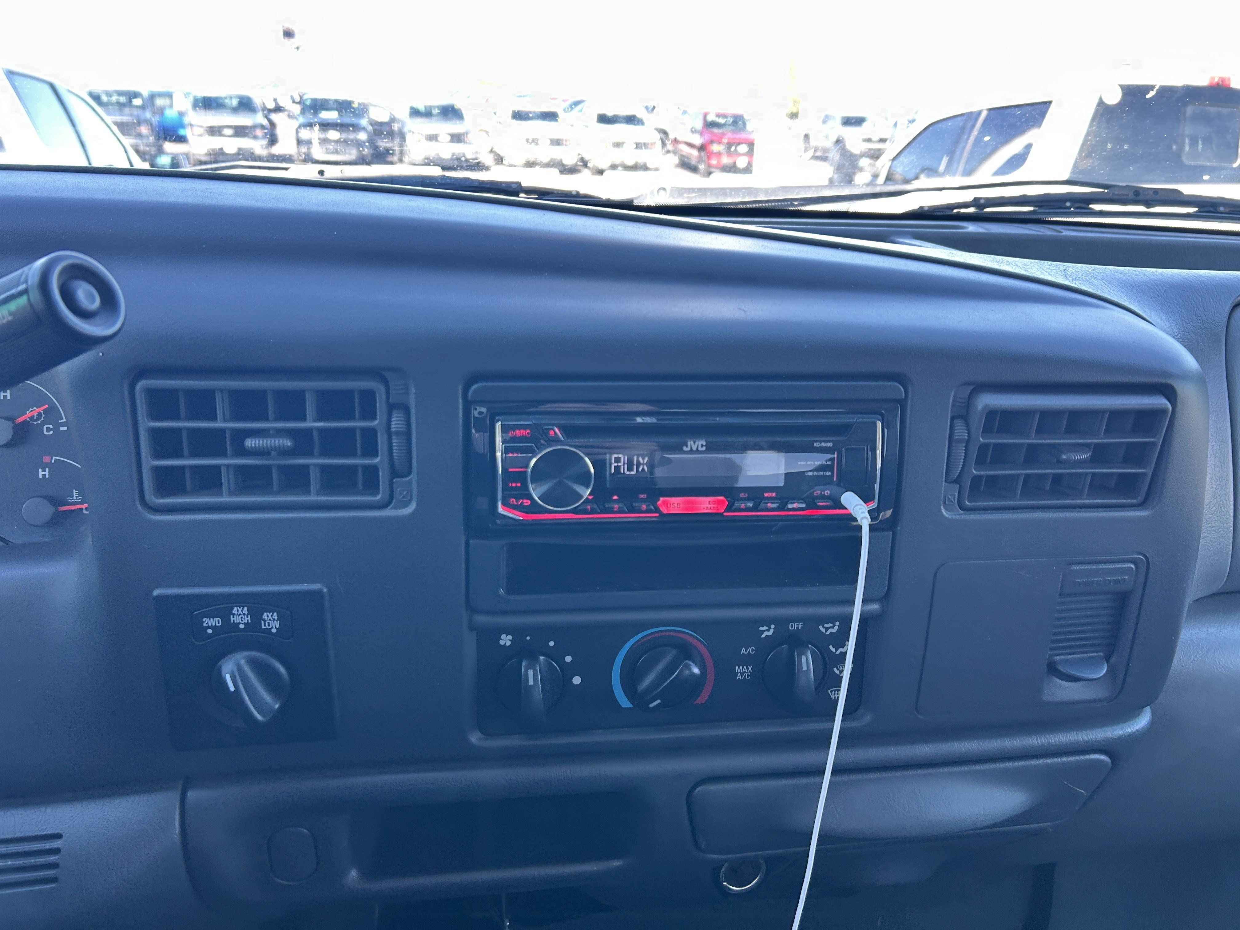 Used 2003 Ford F350 Lariat AWD/4WD image 15