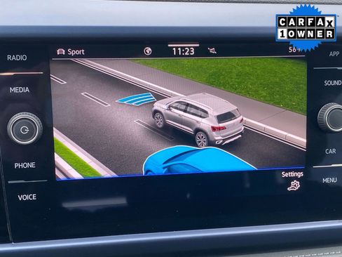 Used 2024 Volkswagen Taos SE image 27