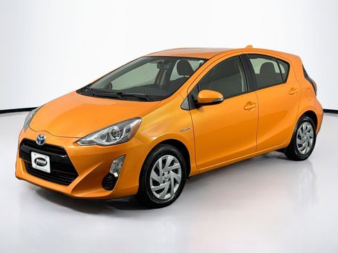 Used 2015 Toyota Prius C Two image 6