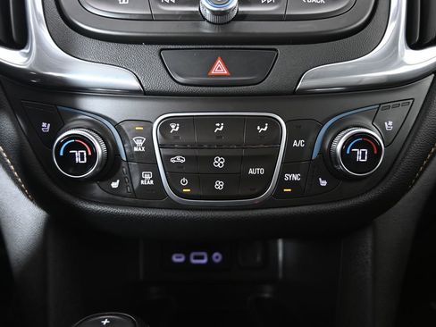 Used 2020 Chevrolet Equinox Premier AWD/4WD image 30
