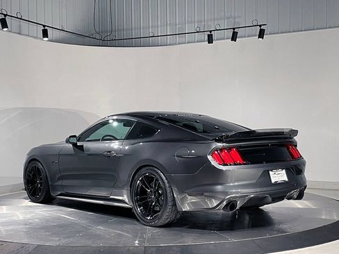Used 2017 Ford Mustang GT w/ GT Performance Package RWD image 10