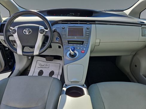 Used 2015 Toyota Prius Four image 10