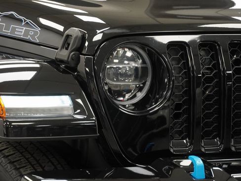 Certified 2022 Jeep Wrangler Unlimited Sahara image 6