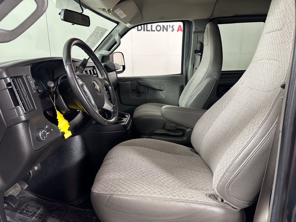 Used 2016 Chevrolet Express 2500 LS RWD image 15