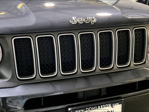 Used 2023 Jeep Renegade Limited AWD/4WD image 14