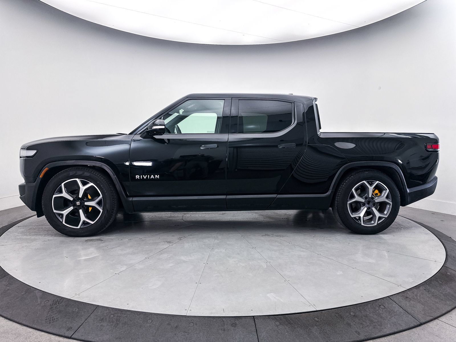Used 2022 Rivian R1T Adventure AWD/4WD image 37