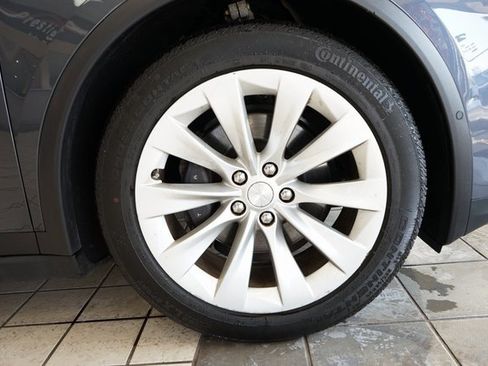 Used 2017 Tesla Model X 75D image 56