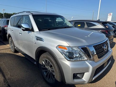Used 2017 Nissan Armada SL w/ Interior Lighting Package RWD image 4